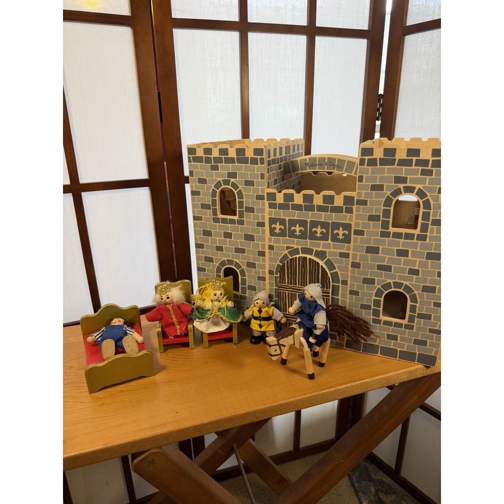 Melissa & Doug Fold & Go Wooden Castle + King Figures Horses Furniture Lot Queen